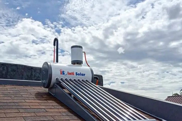 You are currently viewing Teknologi tabung vacuum pemanas air Bertenaga Surya efektif untuk segala cuaca